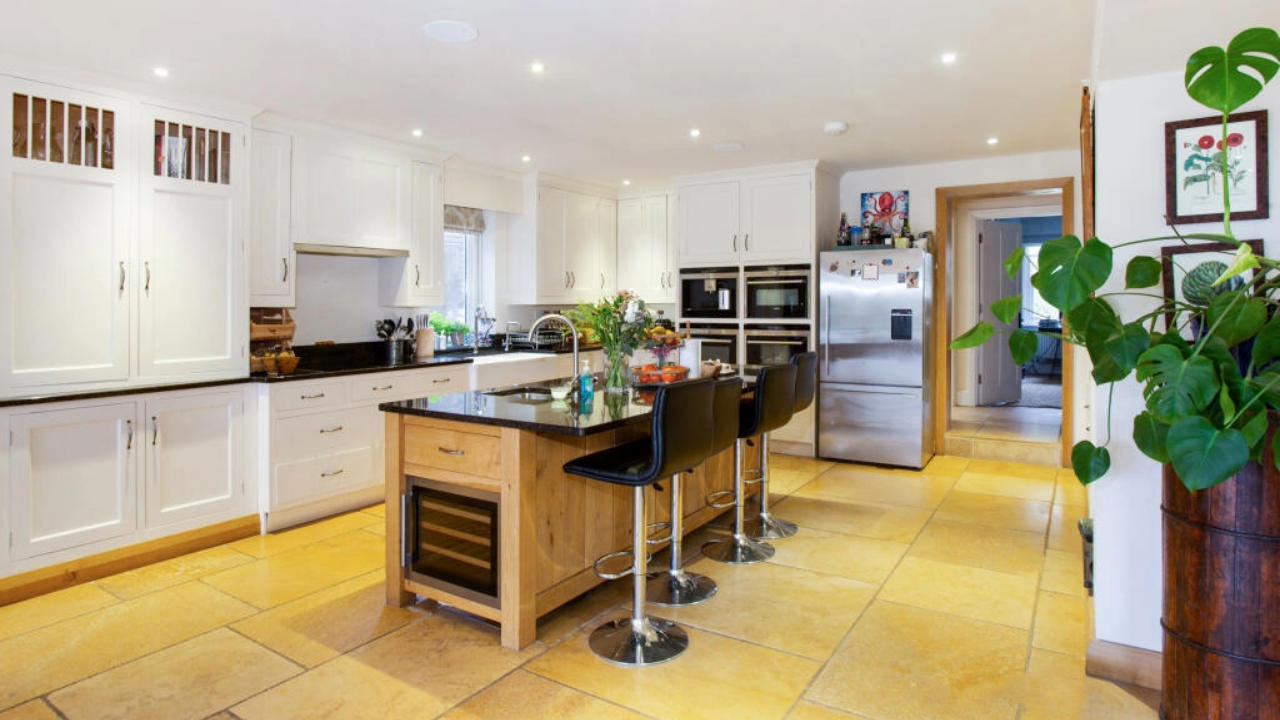 Bespoke Kitchen - Turner Hills - West Sussex